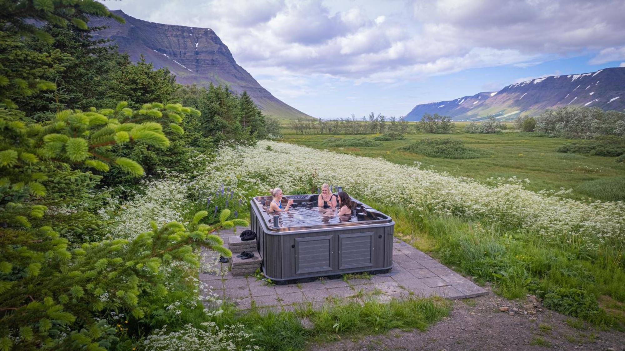 Holt Inn Flateyri Exteriér fotografie