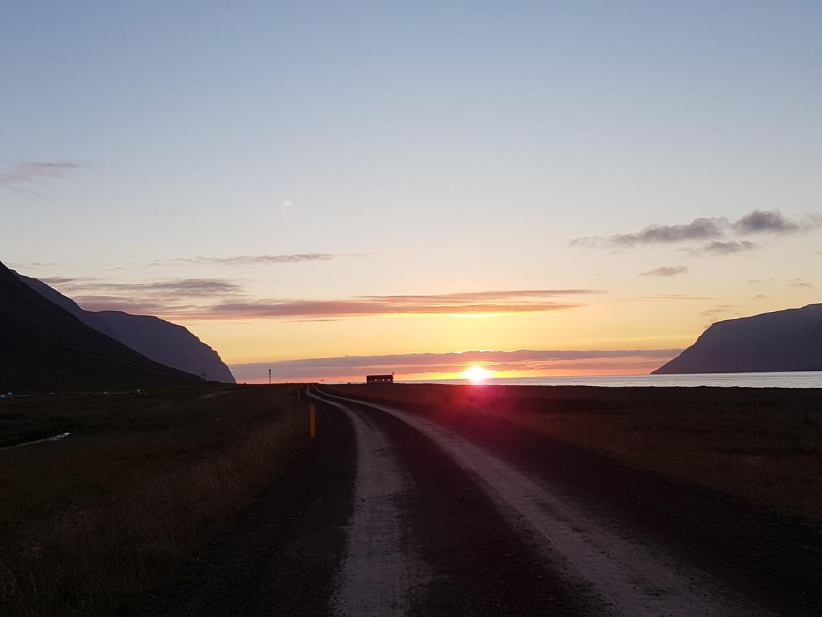 Holt Inn Flateyri Exteriér fotografie